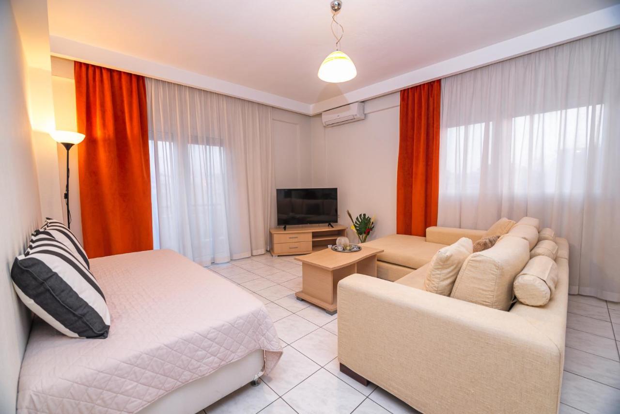 Likehome Apartments 오레스티아스 외부 사진
